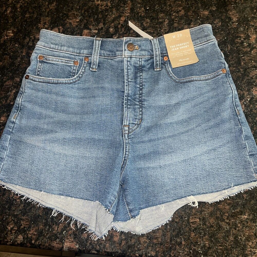 NWT Madewell Denim Frayed Shorts, Size 29